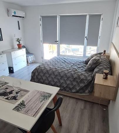 Monoambiente del barquito Alquiler temporario Rosario Esterno foto